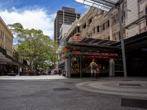 Brisbane Travel Guide - Queen Street shopping