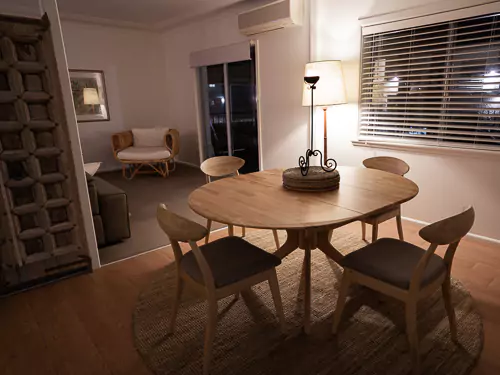 Places to Stay in Batemans Bay - Dining area in Roof top apartment