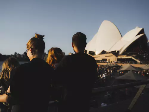 Instagram worthy places in Sydney - Family in front of the Opera